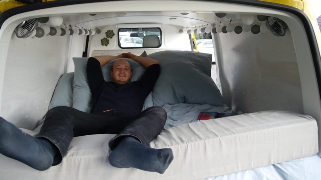 VW Bus Bett